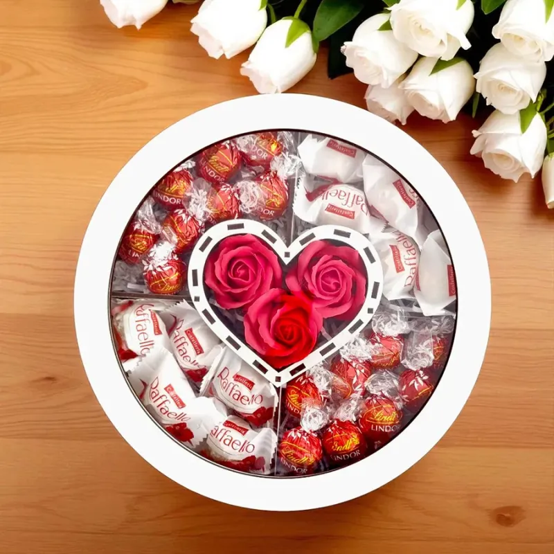 Okrągłe pudełko z okienkiem