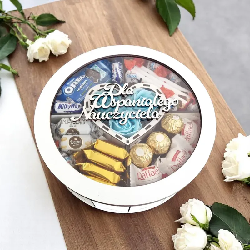 Box dla nauczyciela z okienkiem