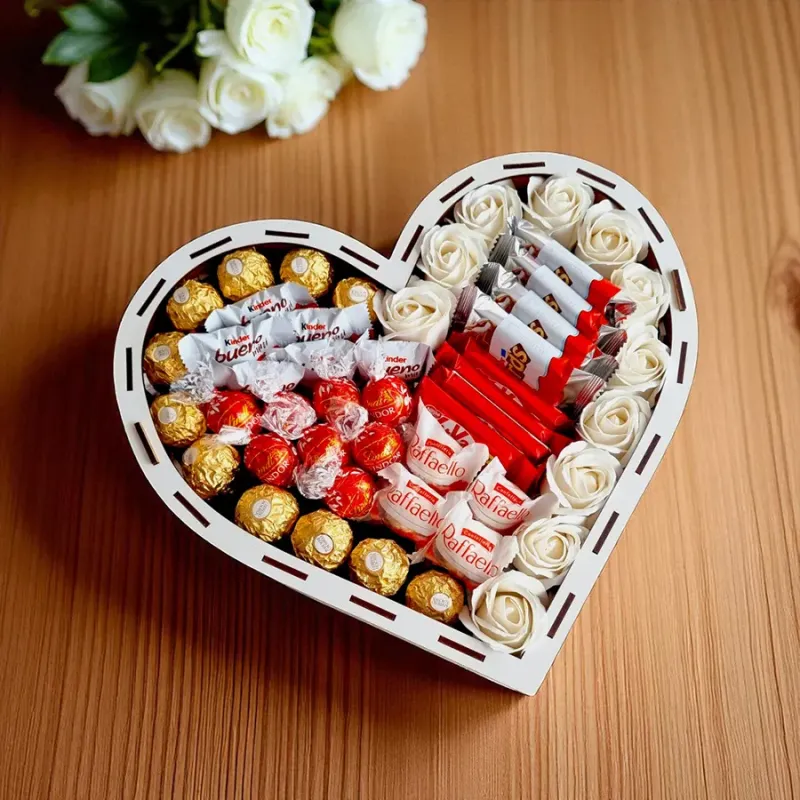 Wnętrze personalizowanego pudełka serca