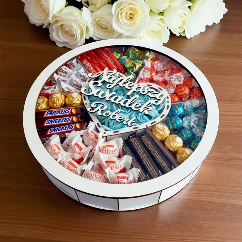 Box dla świadka z imieniem i niebieskimi różami