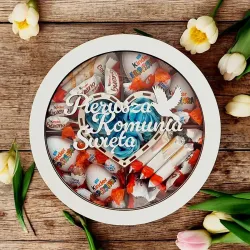 Komunijne pudełko z napisem i gołębiem