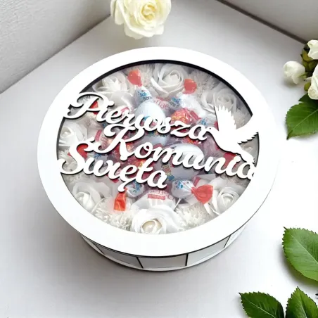Komunijne pudełko z napisem Pierwsza Komunia Święta