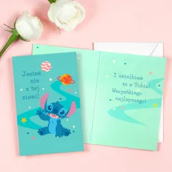 Karnet ze Stitchem, kosmicznym motywem i białą kopertą.