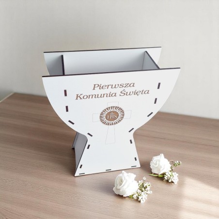 Kielich na komunię od góry