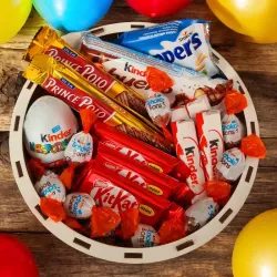 Piłkarska słodka paczka z imieniem – słodka zawartość w okrągłym pudełku