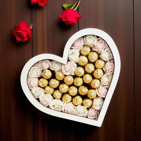 Pudełko serce z Ferrero i różami – elegancki efekt